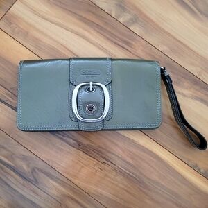 Coach Gray Shiny Wristlet Y2k